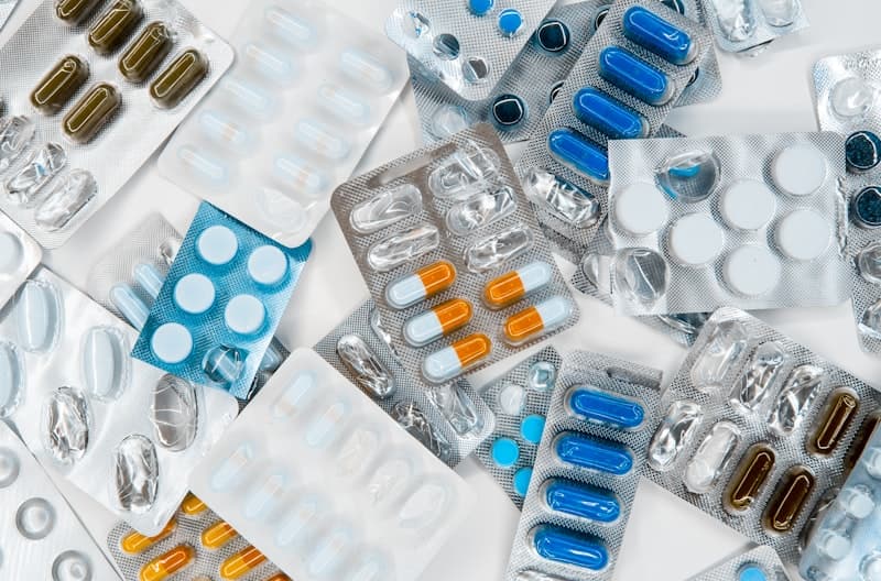Healthcare professional consultation about supplement safety and side effects