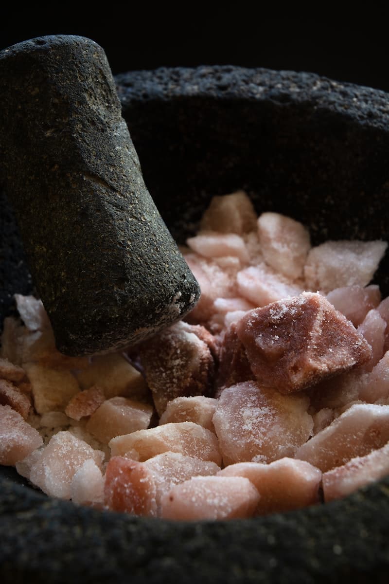 Himalayan Pink Salt vs Sea Salt: Does It Actually Lower Blood Pressure? (Minerals Per Teaspoon, Science-Based)