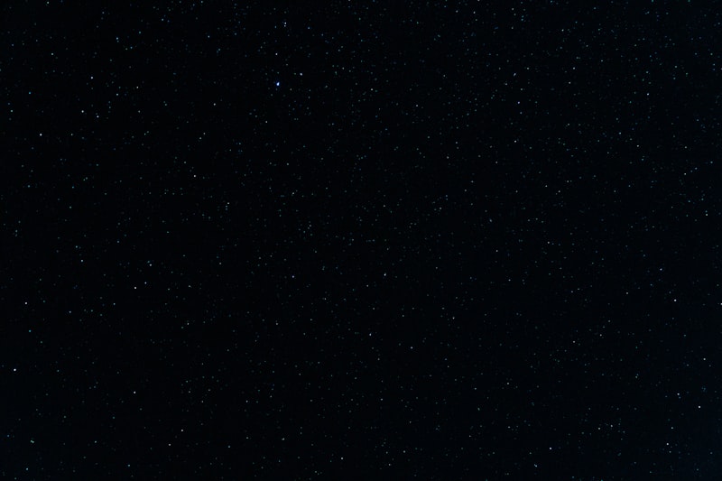 Side sleeper and back sleeper under weighted blankets — position-specific tips